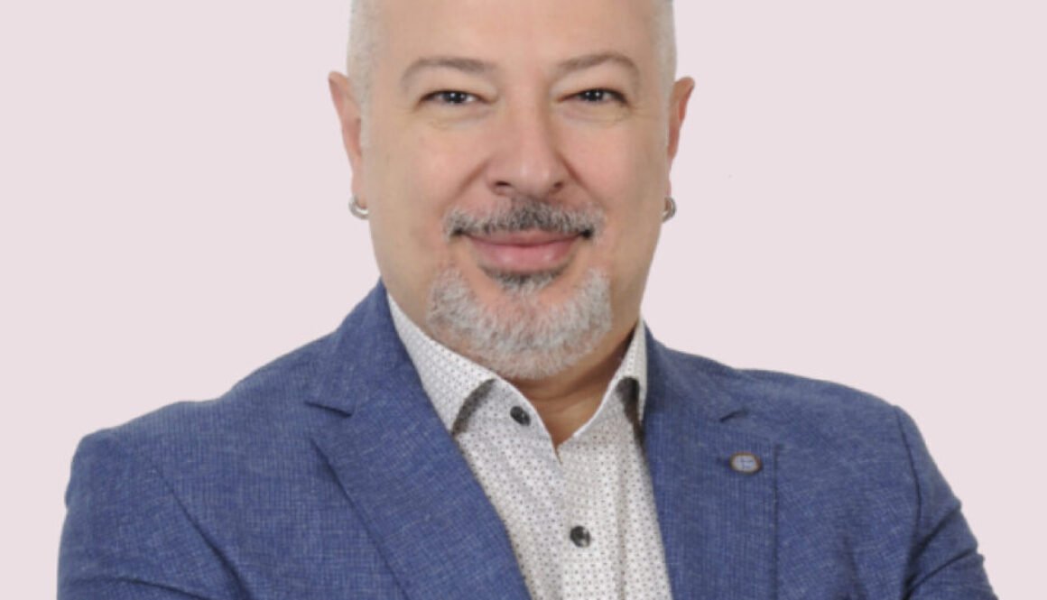 Dr Eser Agar